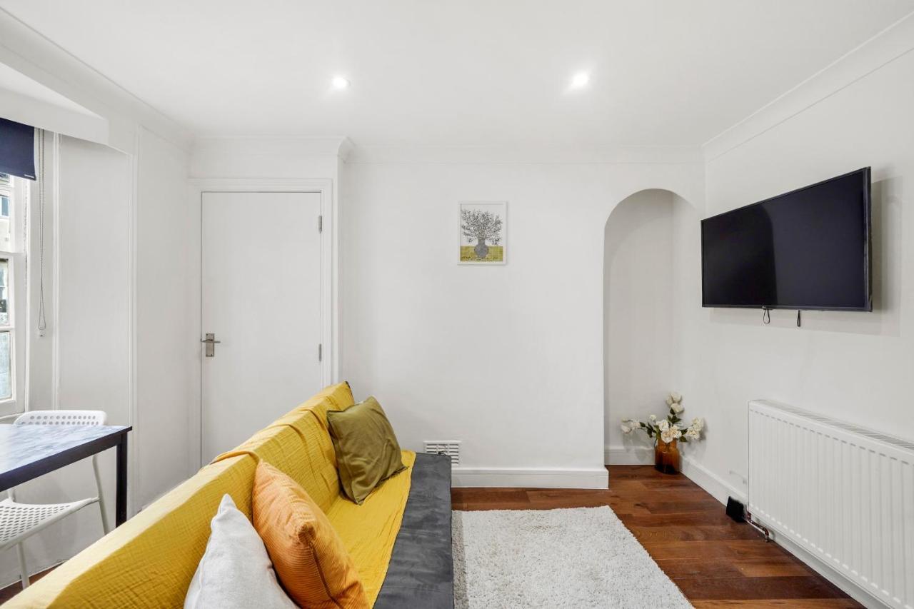 Modern One Bedroom Apartments In Brighton Exterior photo